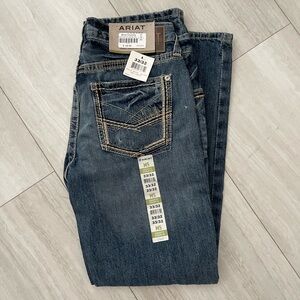 Ariat 33/32 Straight Leg Jeans